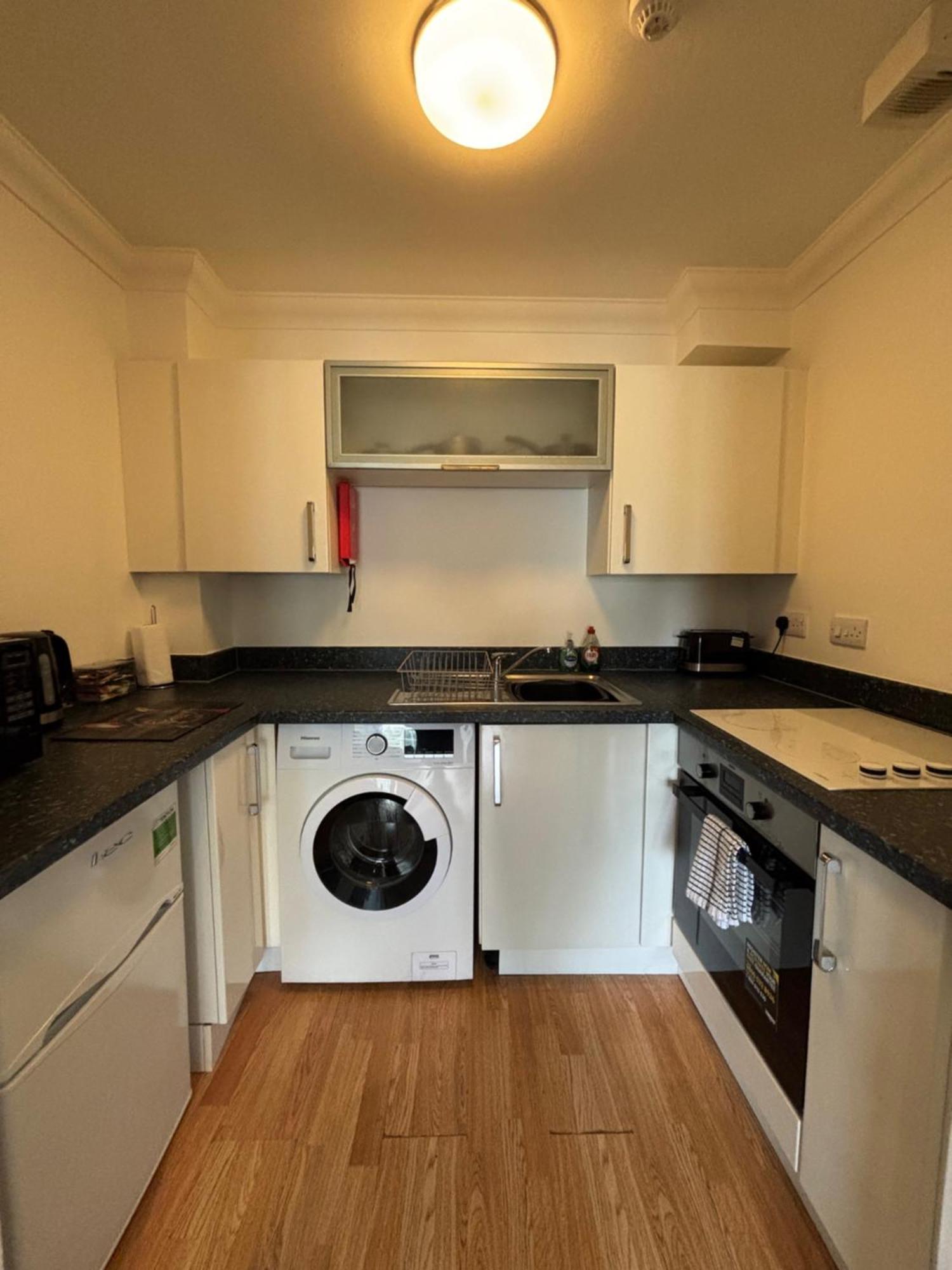 7 Cathedral & River View Apartment