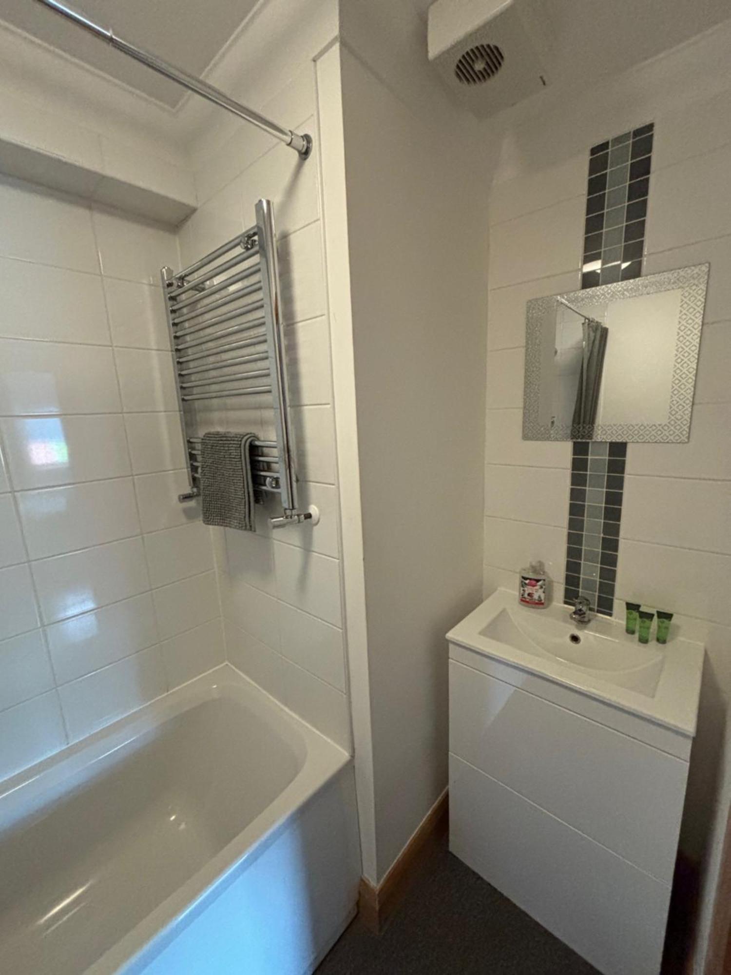 Apartment 7 Cathedral & River View *